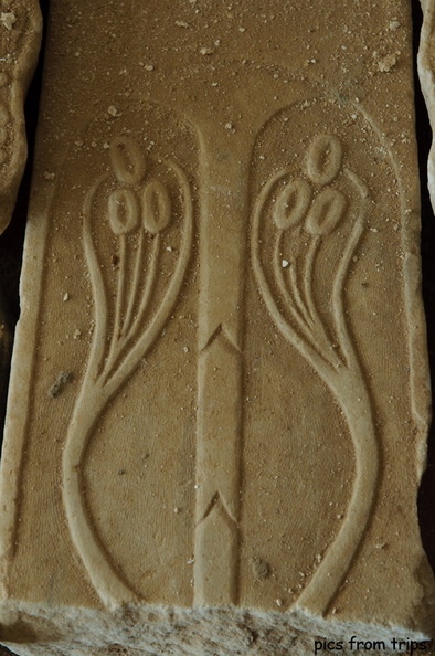 grave markers2010d20c064.jpg